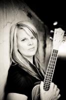 Cynthia Kinnunen ~ @CynthiaCrumb